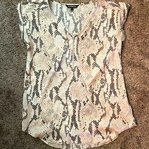 Express Pink Pattern Short Sleeved Top